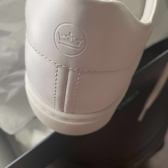 Shoes - Picture 3 of 6